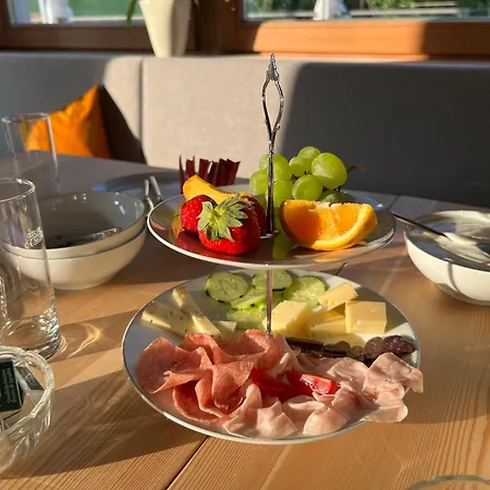 Hotel Guesthouse St Nikolaus 3*