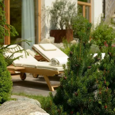 Guesthouse St Nikolaus Ultimo